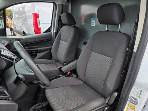 Used 2018 Ford Transit Connect XL image 11