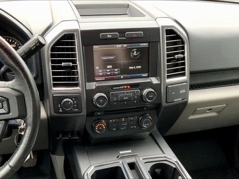 Used 2015 Ford F150 XLT w/ Equipment Group 302A Luxury AWD/4WD image 6