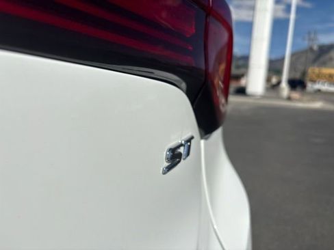 Used 2024 Buick Encore GX Sport Touring image 28