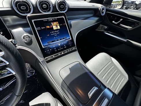 Certified 2025 Mercedes-Benz GLC 300 image 31