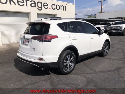 Used 2017 Toyota RAV4 XLE w/ Plus Special Value Package AWD/4WD image 8