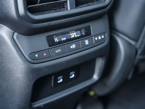 New 2026 Honda Pilot Touring image 39