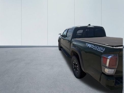 Used 2021 Toyota Tacoma TRD Off-Road w/ TRD Premium Off Road Package AWD/4WD image 6
