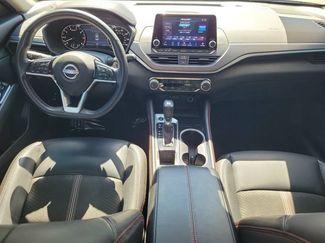 Used 2023 Nissan Altima 2.5 SR FWD video 2
