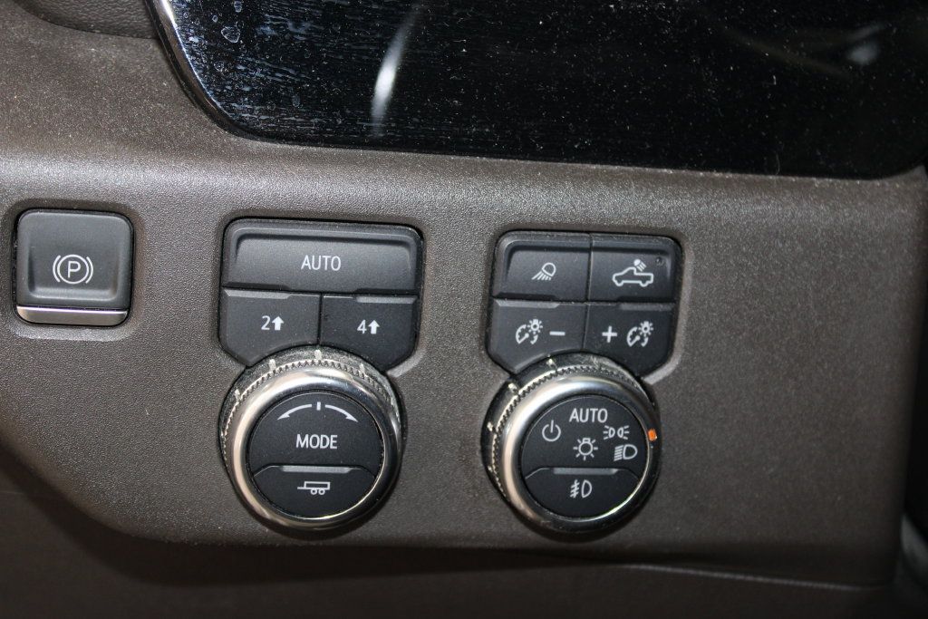 Used 2022 GMC Sierra 1500 SLT AWD/4WD image 31