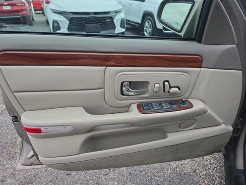 Used 1999 Cadillac De Ville w/ Comfort/Convenience Pkg FWD image 20