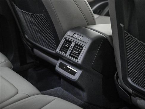 Certified 2025 Audi Q5 Premium w/ Convenience Package AWD/4WD image 17