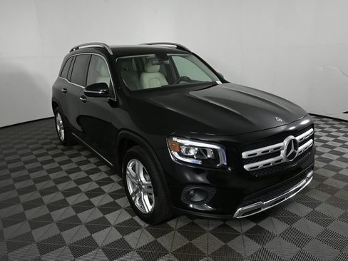 Certified 2020 Mercedes-Benz GLB 250 image 24