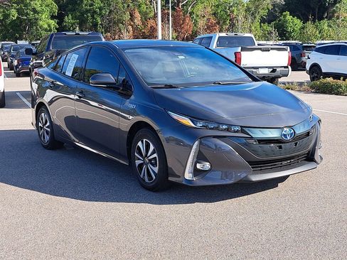 Certified 2018 Toyota Prius Prime Advanced image 2