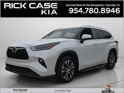 Used 2022 Toyota Highlander XLE