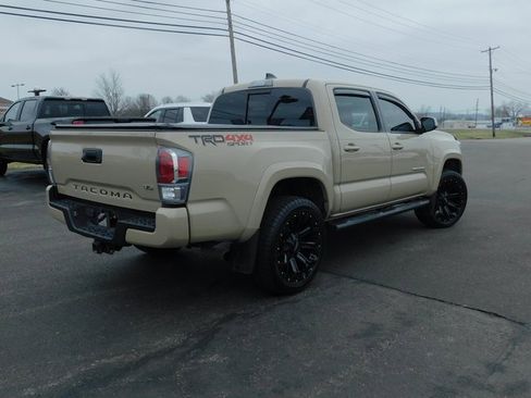 Used 2020 Toyota Tacoma 4x4 Double Cab image 6