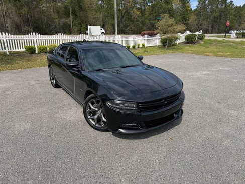Used 2015 Dodge Charger R/T w/ Plus Group image 37