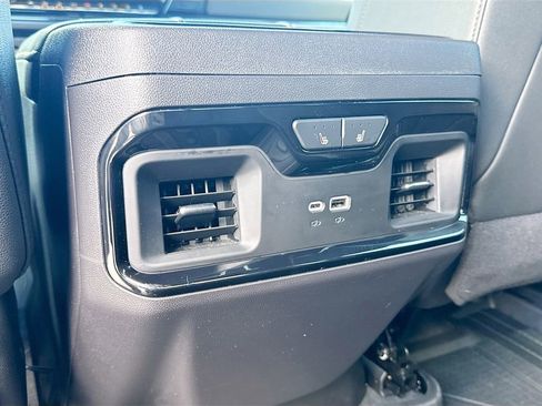 Used 2024 Chevrolet Silverado 1500 ZR2 w/ Technology Package AWD/4WD image 30