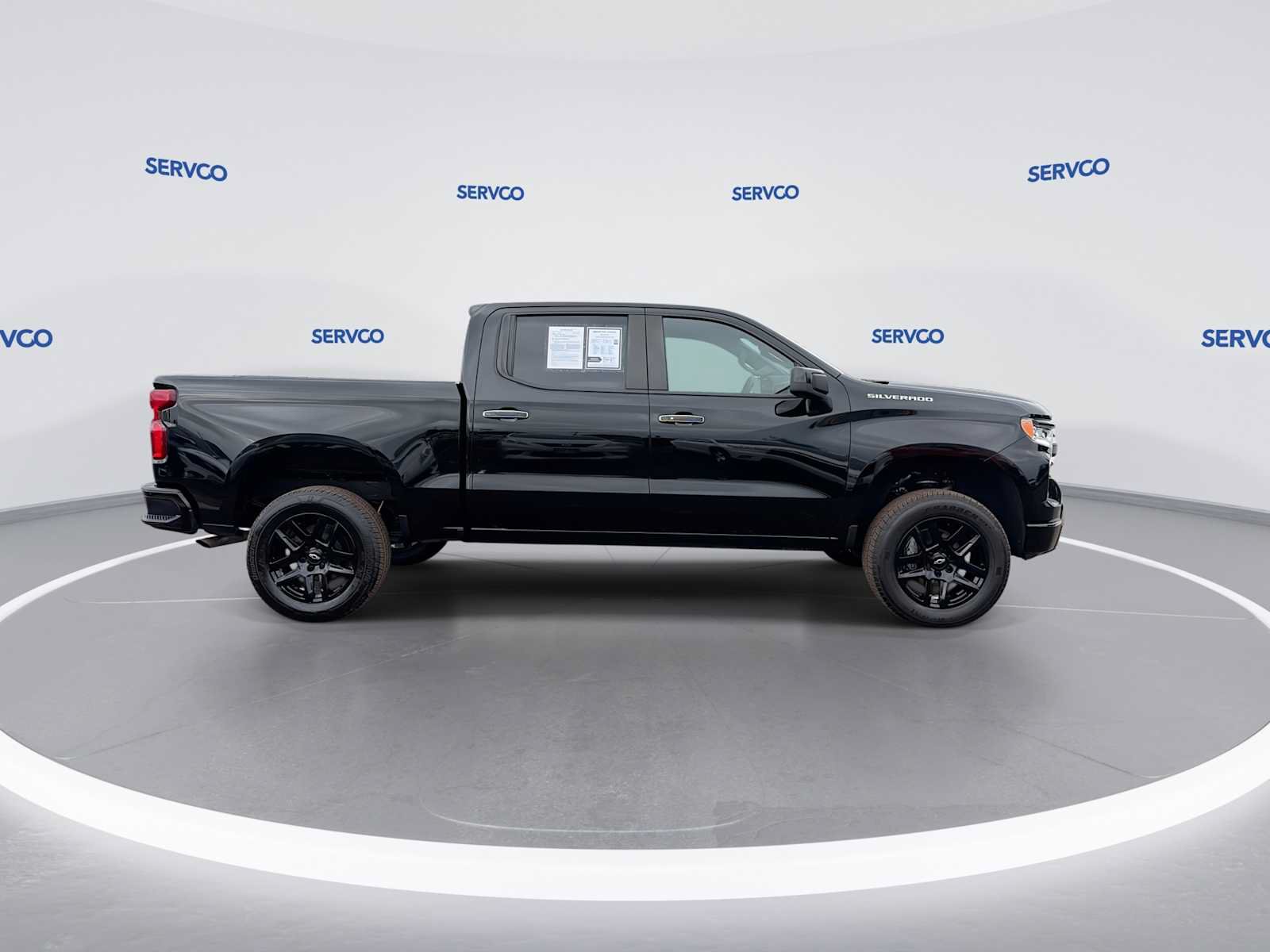 Used 2022 Chevrolet Silverado 1500 RST RWD image 9