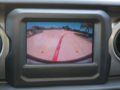 Used 2021 Jeep Wrangler Unlimited Sport AWD/4WD image 13