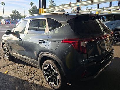 Used 2025 Kia Seltos SX