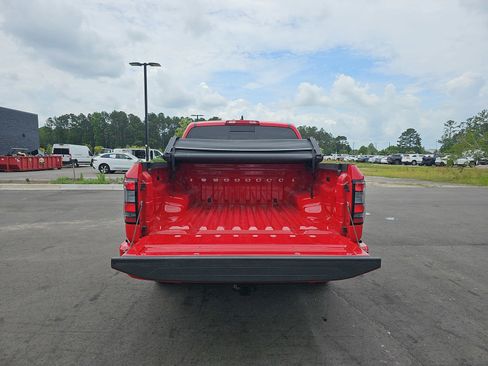Used 2026 Nissan Frontier SV w/ Tow Package RWD image 14