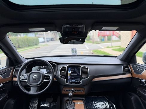 Used 2017 Volvo XC90 T6 Inscription w/ Vision Package AWD/4WD image 28