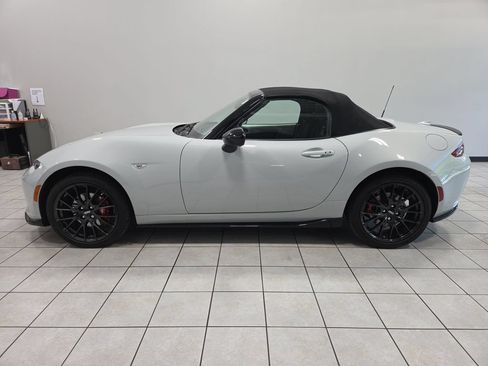Used 2016 MAZDA MX-5 Miata Club w/ Brembo/BBS Package RWD image 10