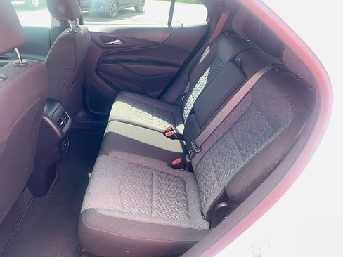 Used 2022 Chevrolet Equinox LT image 9