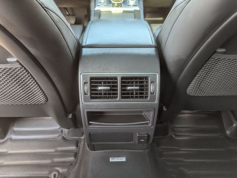 Used 2023 Jaguar F-PACE S image 39