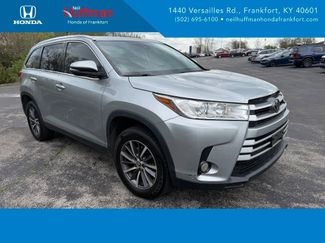 Used 2019 Toyota Highlander XLE video 1