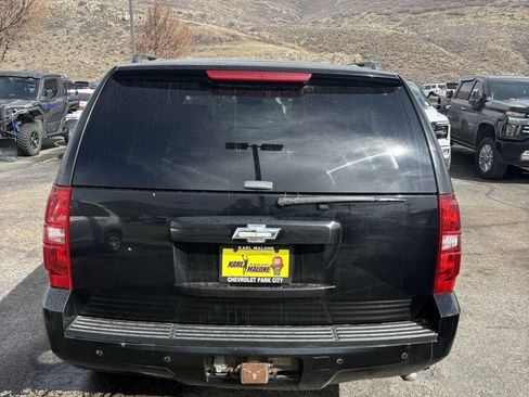 Used 2007 Chevrolet Tahoe LTZ w/ LTZ Preferred Equipment Group image 4