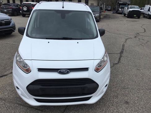 Used 2018 Ford Transit Connect XLT image 2
