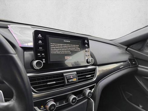 Used 2018 Honda Accord Sport image 14