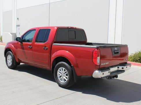 Used 2018 Nissan Frontier SV w/ Value Truck Package image 8