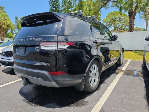 Used 2019 Land Rover Discovery SE AWD/4WD image 17