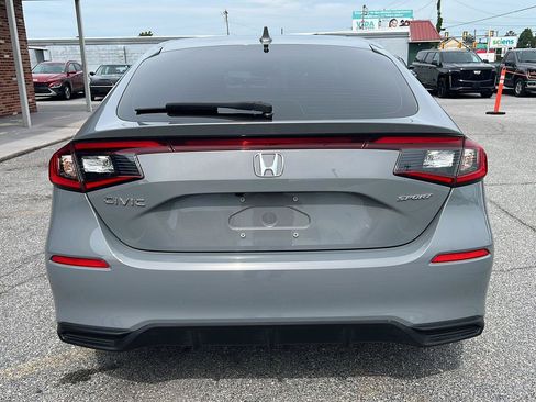Used 2025 Honda Civic Sport image 4