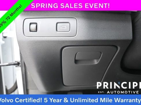 Certified 2022 Volvo XC90 T6 Momentum w/ Advanced Package image 24