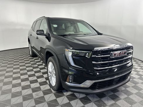 Used 2026 GMC Acadia Elevation w/ Elevation Premium Package FWD image 2