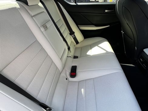 Certified 2022 Lexus IS 350 F Sport image 41