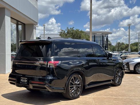 Used 2025 INFINITI QX80 Autograph w/ Autograph Exterior Package AWD/4WD image 3