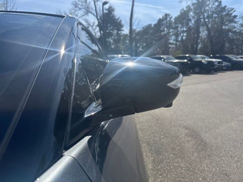 Certified 2023 Nissan Maxima SR w/ Sport Mat Group image 40