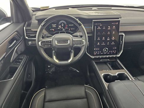 Used 2025 GMC Acadia Denali w/ Super Cruise Package image 20