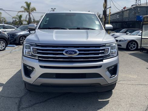 Used 2019 Ford Expedition Max XLT RWD image 3