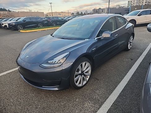 Used 2018 Tesla Model 3 Long Range image 1