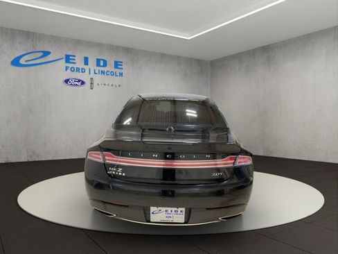 Used 2020 Lincoln MKZ w/ Convenience Package image 8