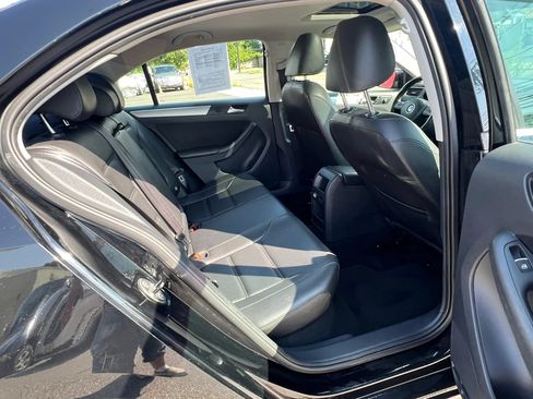 Used 2014 Volkswagen Jetta SE FWD image 26