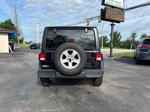 Used 2021 Jeep Wrangler Unlimited Sport AWD/4WD image 6