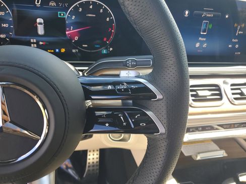 New 2026 Mercedes-Benz GLS 580 4MATIC image 23