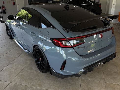Used 2024 Honda Civic Type R image 14