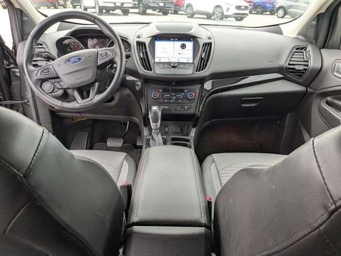 Used 2019 Ford Escape SE FWD image 25