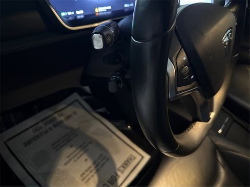 Used 2016 Tesla Model S 70 image 39