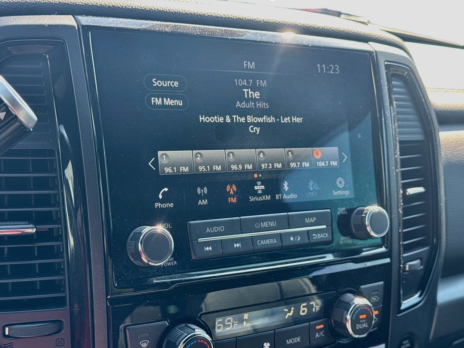 Used 2024 Nissan Titan PRO-4X w/ Pro-4x Convenience Package AWD/4WD image 14