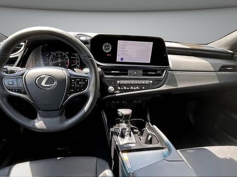 Used 2024 Lexus ES 350 w/ Premium Package FWD image 9