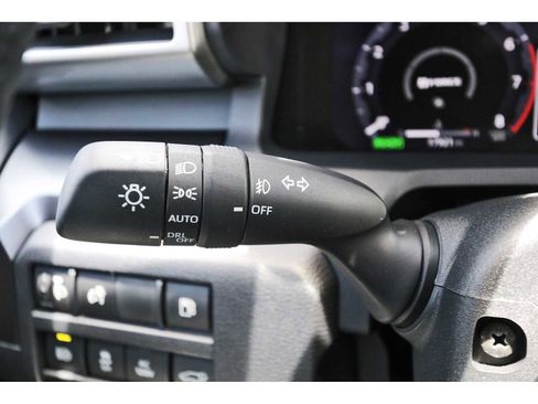 Used 2025 Toyota 4Runner TRD Off-Road Premium AWD/4WD image 17